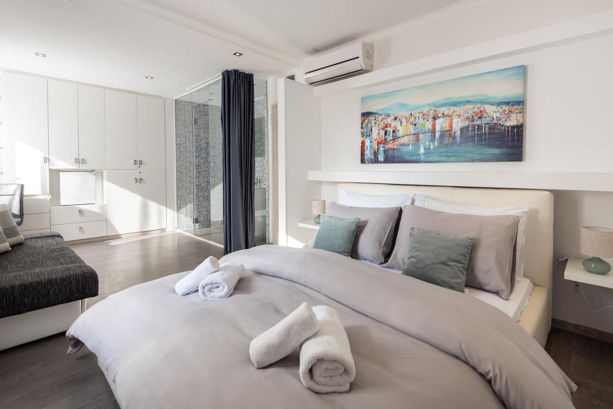 Rokos Superior Downtown - Comfortable With Private Bathrooms - Perfect Location For Exploring Diocletian's Palace And The Gastronomy Of Within Walking Distance Gjestgiverier Split